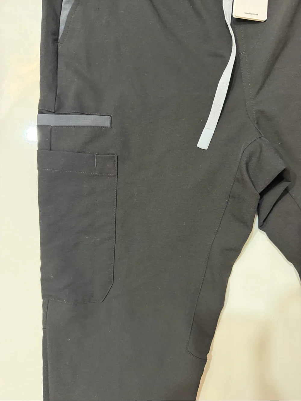 FIGS Men’s Technical Collection Slim Jogger Scrub Pants Black Small NWT